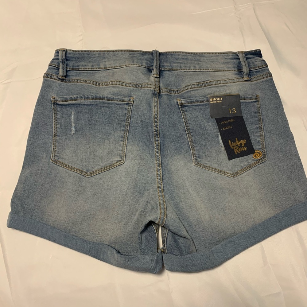 High Rise Short pants - Picture 3 of 3